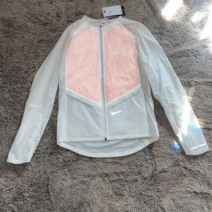 Nike Storm Fit Adv Woman’s Size Small